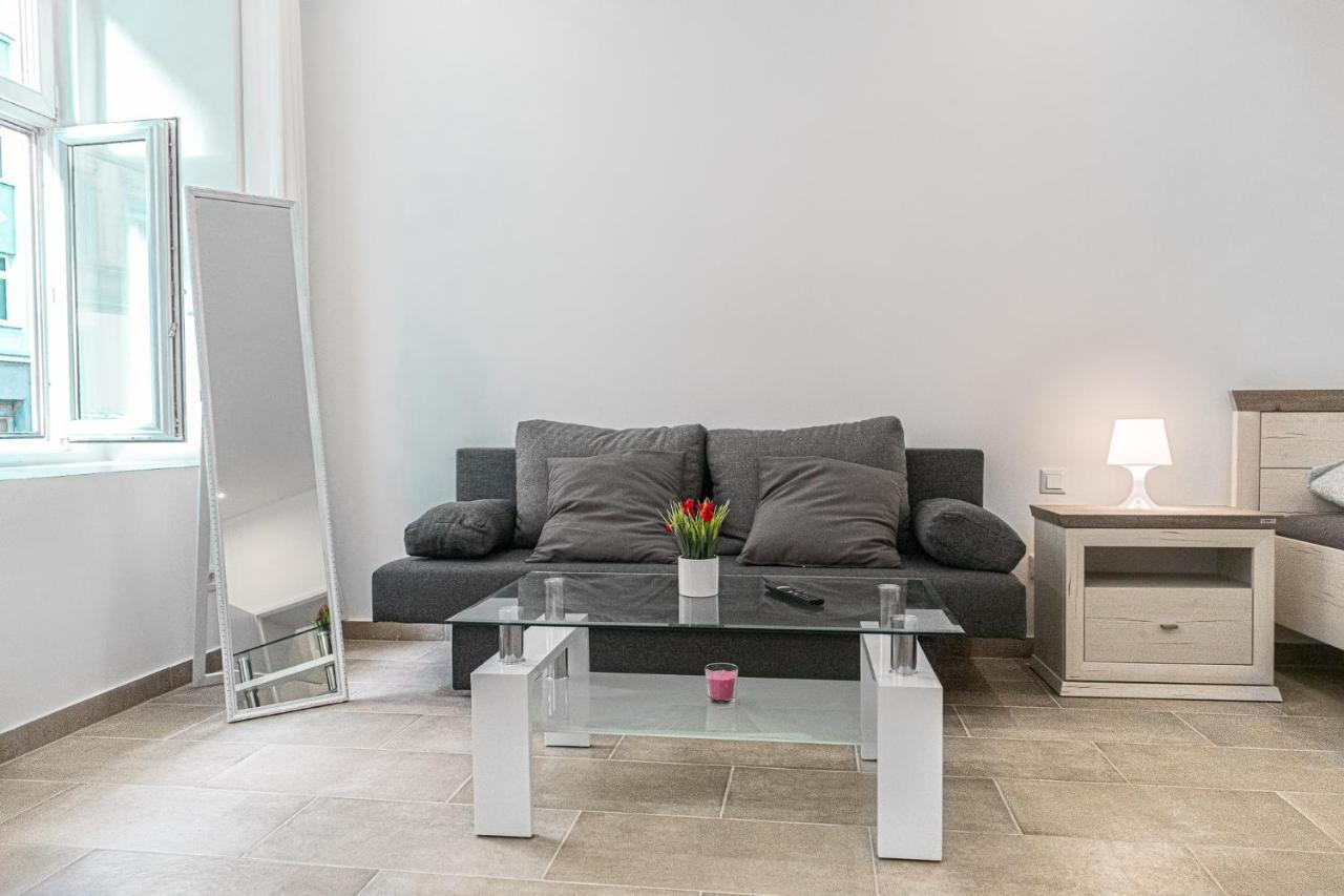 Homelike 2Br Apt Near U1 Reumannplatz - 9 Min To Center فيينا المظهر الخارجي الصورة